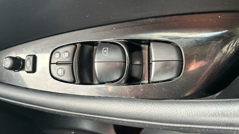 Nissan LEAF 110kW Tekna 40kWh 5dr Auto Electric Hatchback